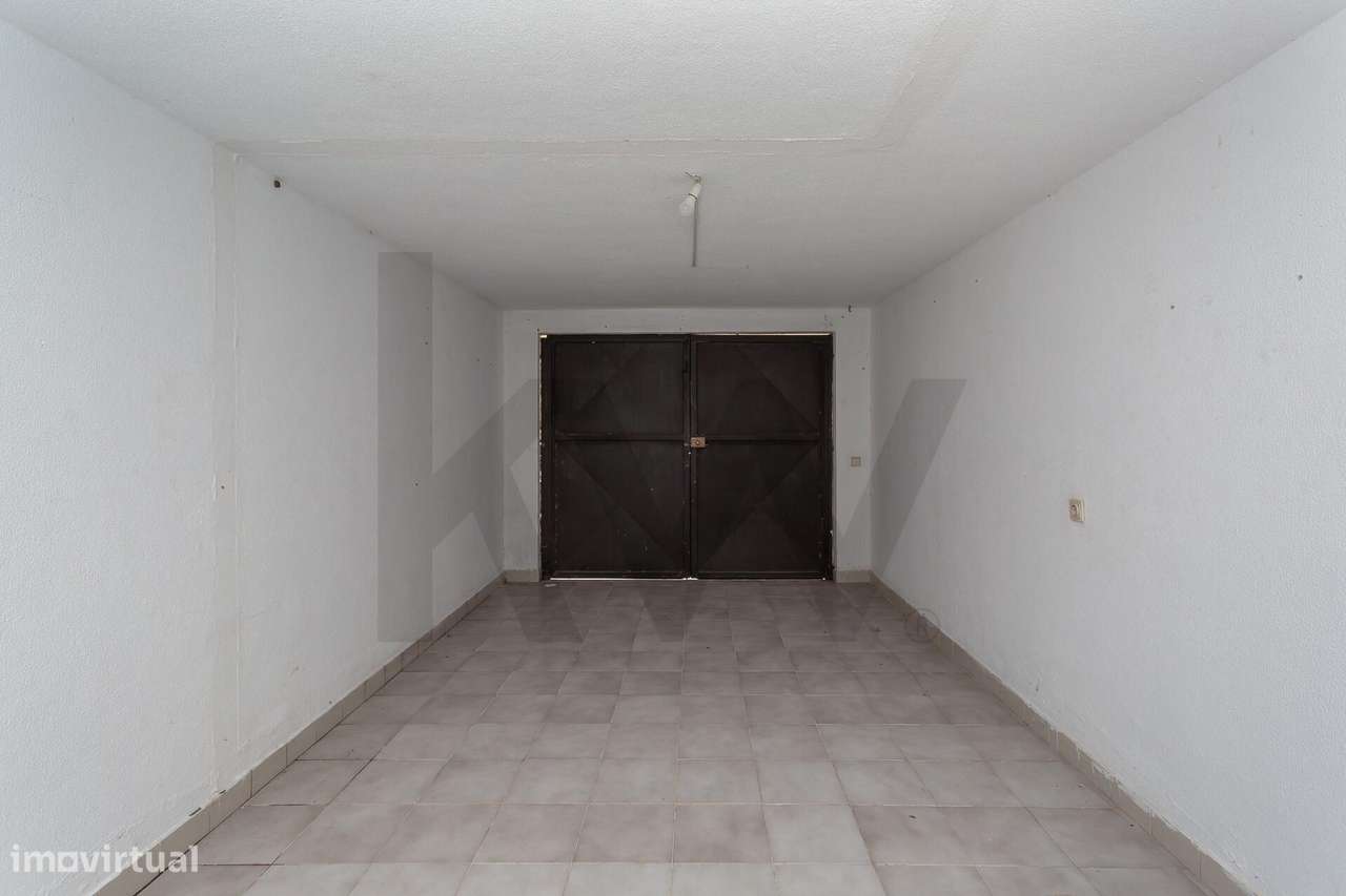 Andar de Moradia T2-44