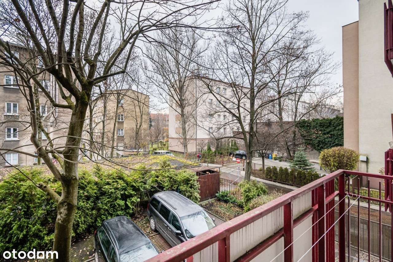 2 pokoje - osobna kuchnia - 52 m2 - ul. Kazimierza Wielkiego-13