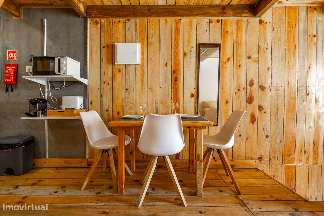 Oportunidade Única no Coração Histórico de Setúbal: Prédio com Dois Ap - Grande imagem: 2/24