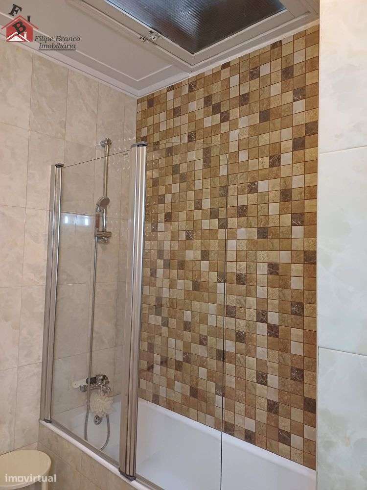 ESPAÇOSA MORADIA V5 3 FRENTES 800M DO GAIASHOPPING-27