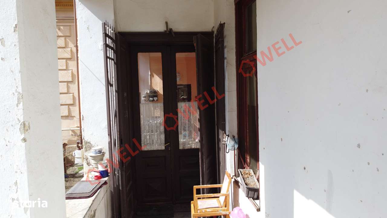 De vânzare apartament din casă comună, în Târgu Secuiesc pe curtea 16! - Imagine principală: 5/16
