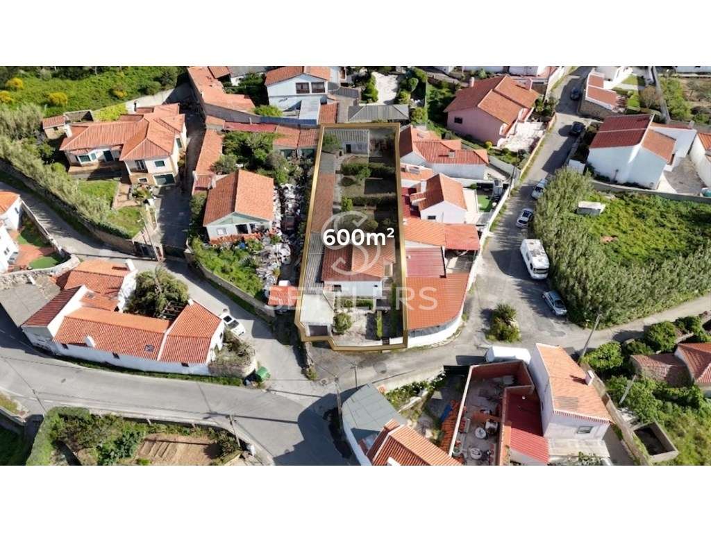 Moradia T2 - Azoia-9