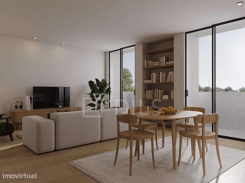 Apartamento T2 com área exterior, junto ao Hospital S. João - Grande imagem: 2/20