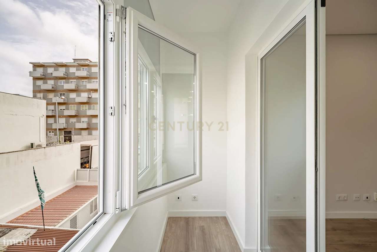 Apartamento T2 Cova da Piedade – Excelente Localização-16