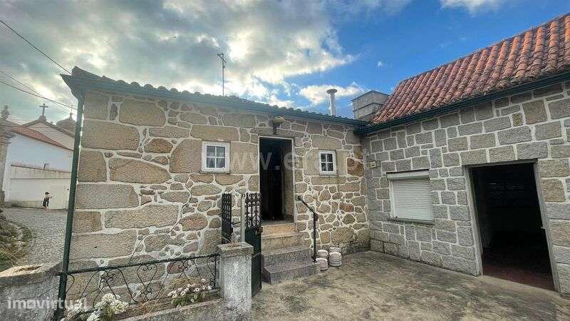 Moradia T3 / Seia, Santa Marinha e São Martinho - Grande imagem: 4/15