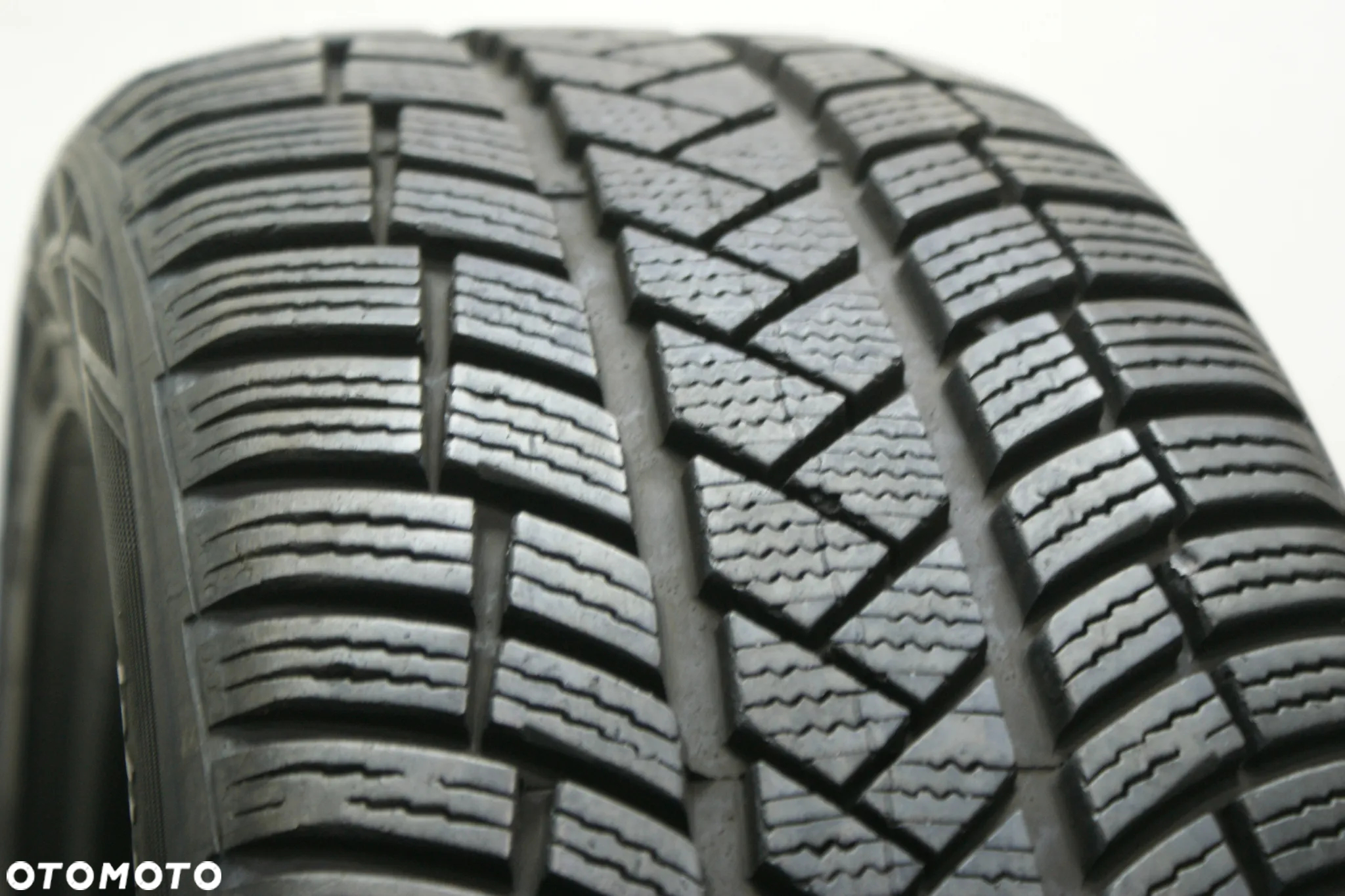 zimowe 205/50R17 VREDESTEIN WINTRAC PRO , 7,5mm - 2