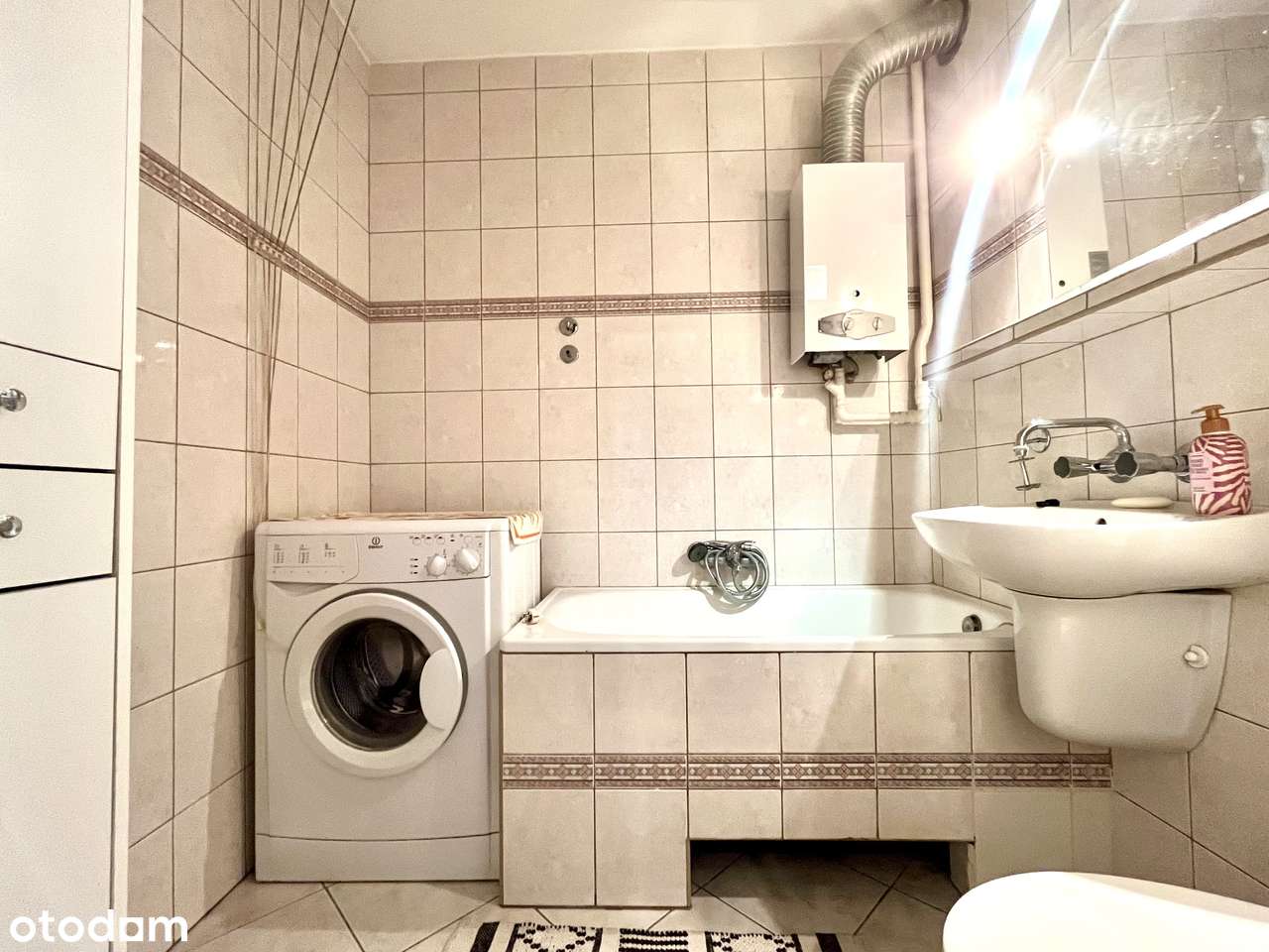 Trzypokojowe, słoneczne mieszkanie w atrakcyjnej lokalizacji.-10