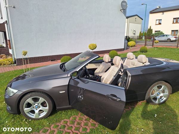 BMW Seria 3 320d DPF Cabrio Edition Exclusive - 1