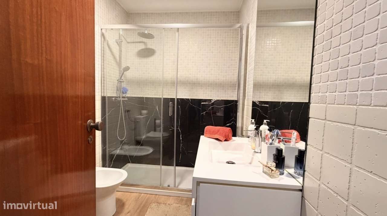 T2 Remodelado junto ao Trofa Saúde/GaiaShopping em Vila Nova de Gaia-12