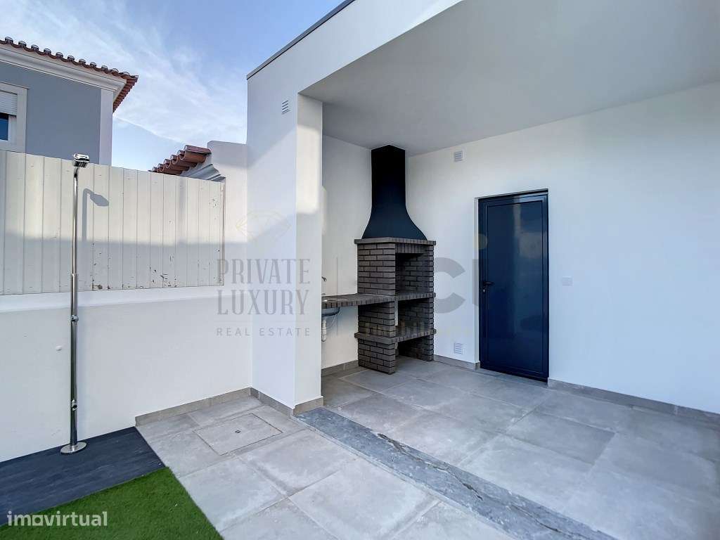 Moradia T3 Independente Térrea em Azeitão Garagem Piscina - Grande imagem: 5/43