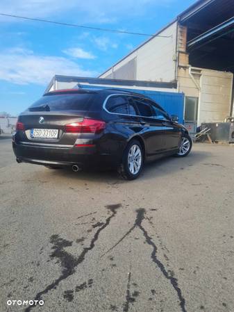 BMW Seria 5 535d Touring Luxury Line - 14