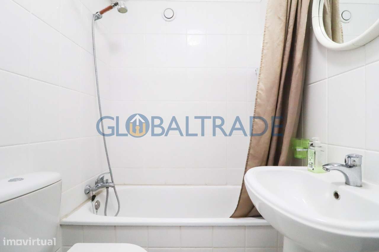 Apartamento T1 Mobilado & Equipado no Porto-27