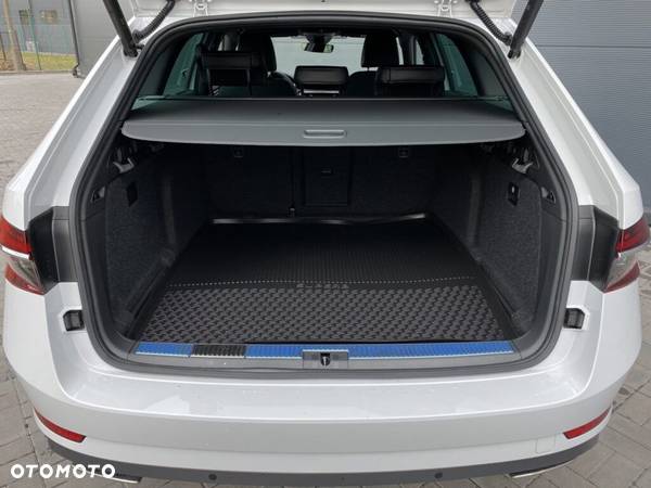 Skoda Superb 2.0 TSI 4x4 L&K DSG - 18