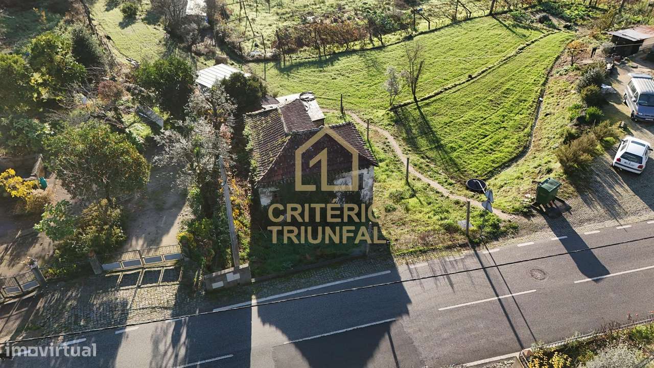 Moradia para Restaurar em Mancelos-14