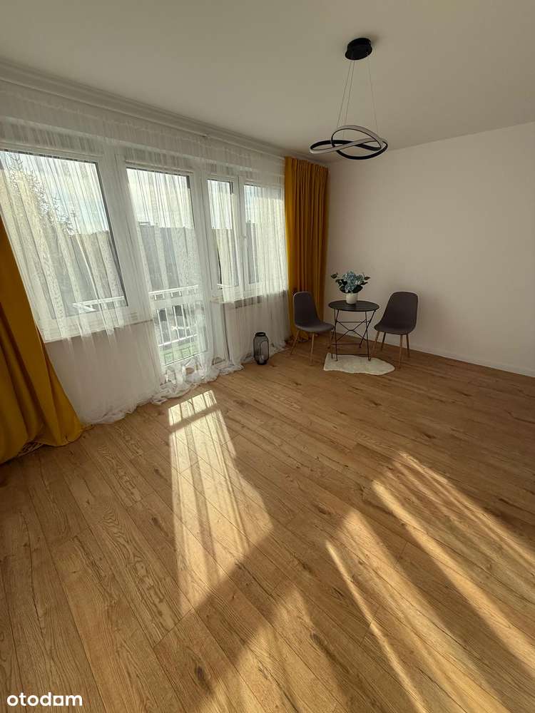 3 pokojowe  z własnym miejscem parkingowym na zamykanym parkingu ! - Pełny obrazek: 2/11