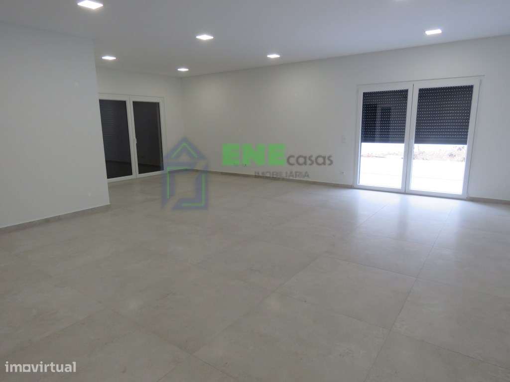 Moradia T4 na Vila da Ericeira-8