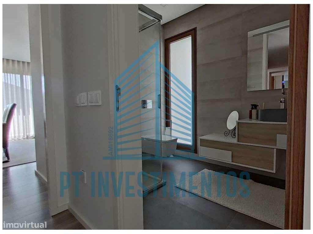 Moradia semi-nova T5+1 em Santa Joana - Aveiro-43