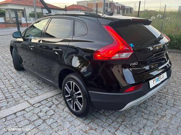 Volvo V40 Cross Country 2.0 D2 Geartronic - 9