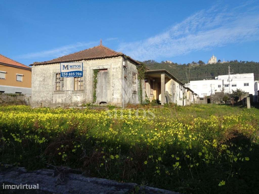 Moradias para restauro - Areosa - Grande imagem: 2/13