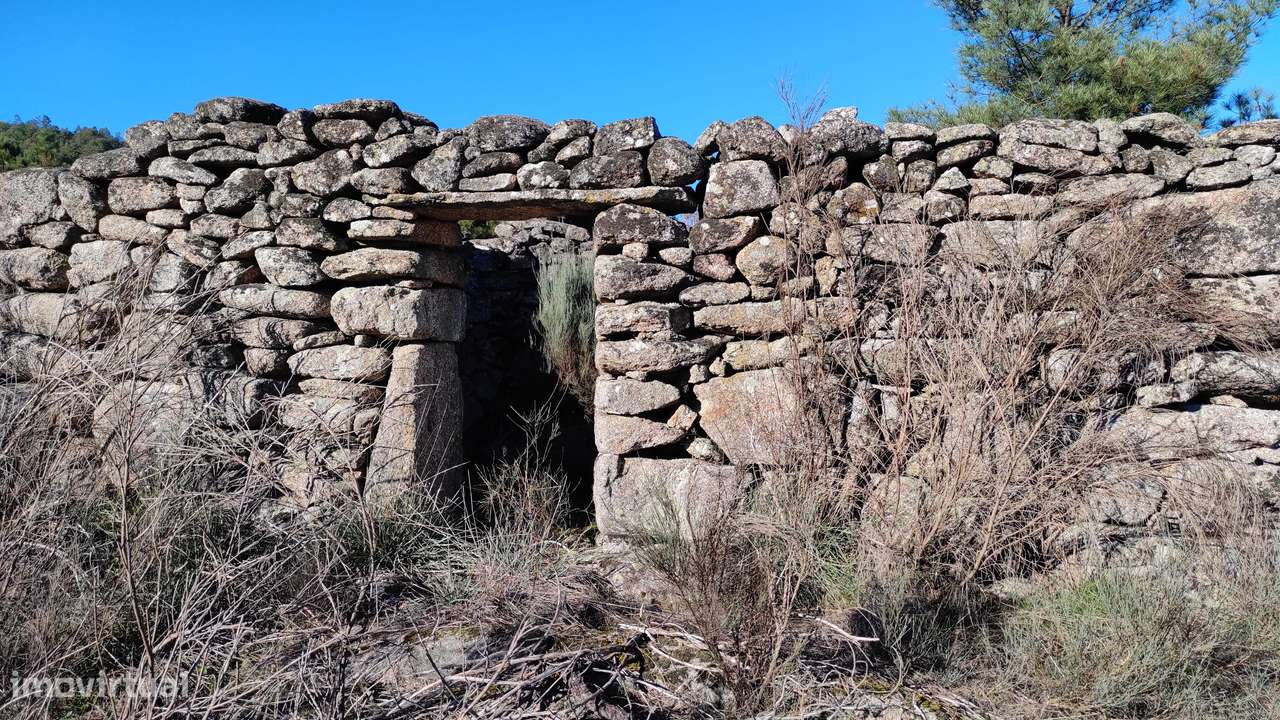 Quinta com vista deslumbrante para a Serra da Estrela 17500€-5