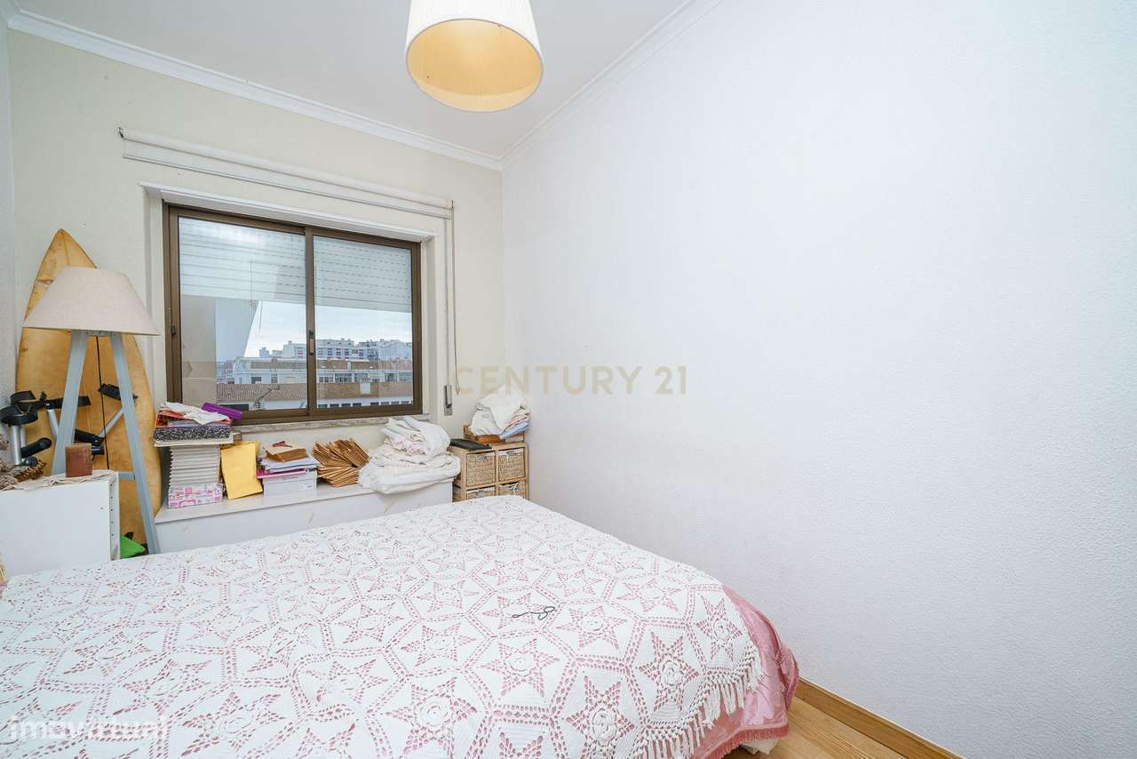 Apartamento T4 Transformado em T3 situado no bairro do Montalvão -Setú-17