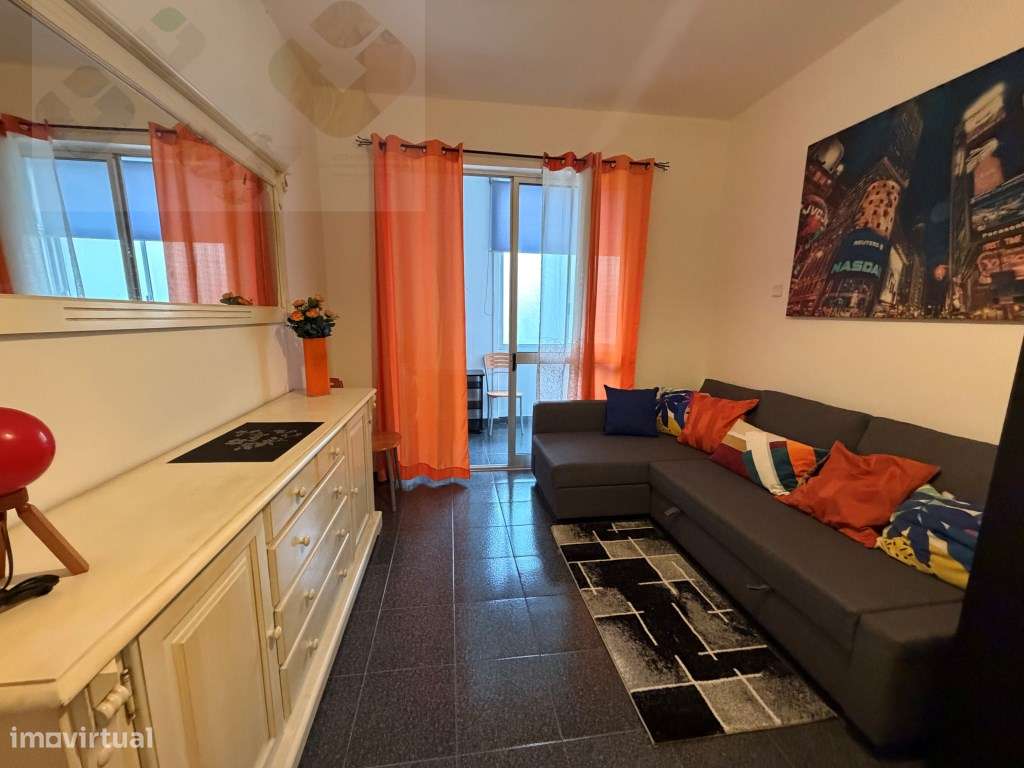 T0 Mobilado e Equipado - Amadora (Metro e CP) - Grande imagem: 2/23