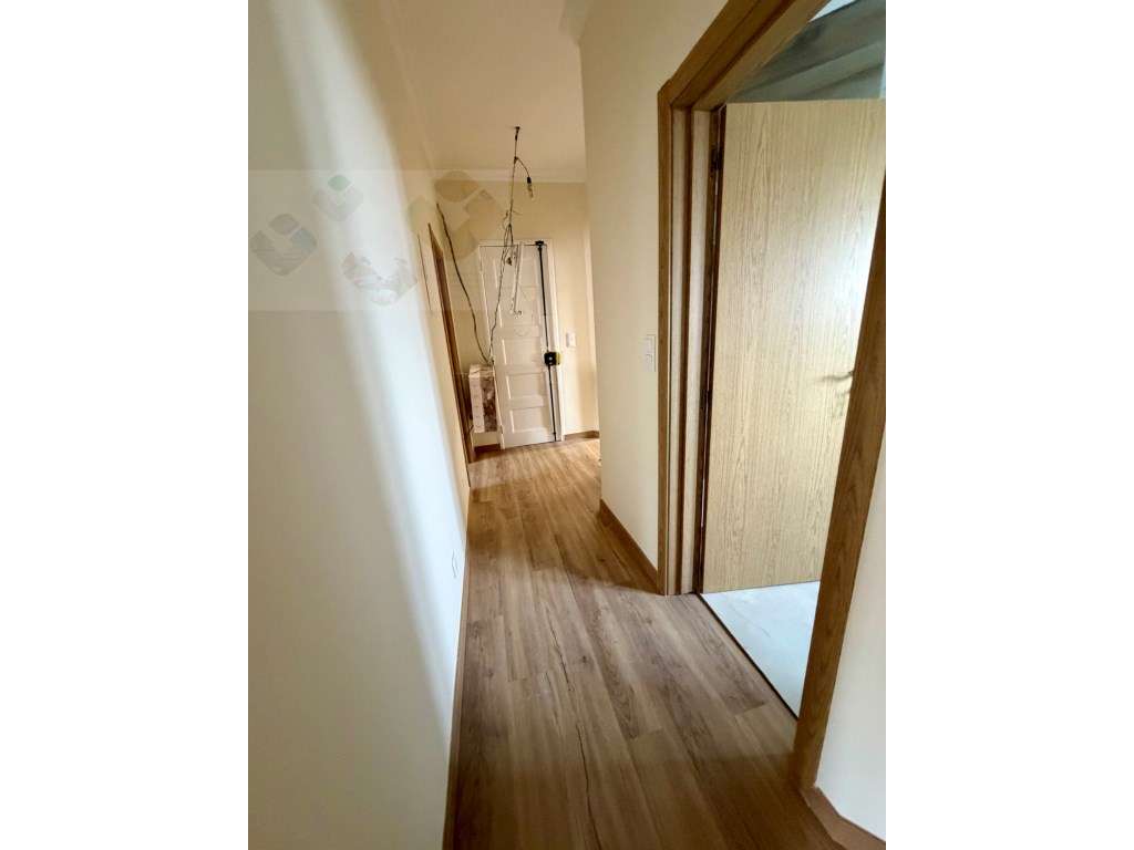 Ótimo T2 - Amadora centro (igreja)-18