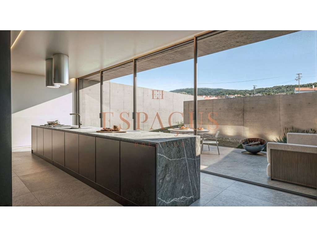 Moradia T3 com Piscina e vista Mar em Areosa-10