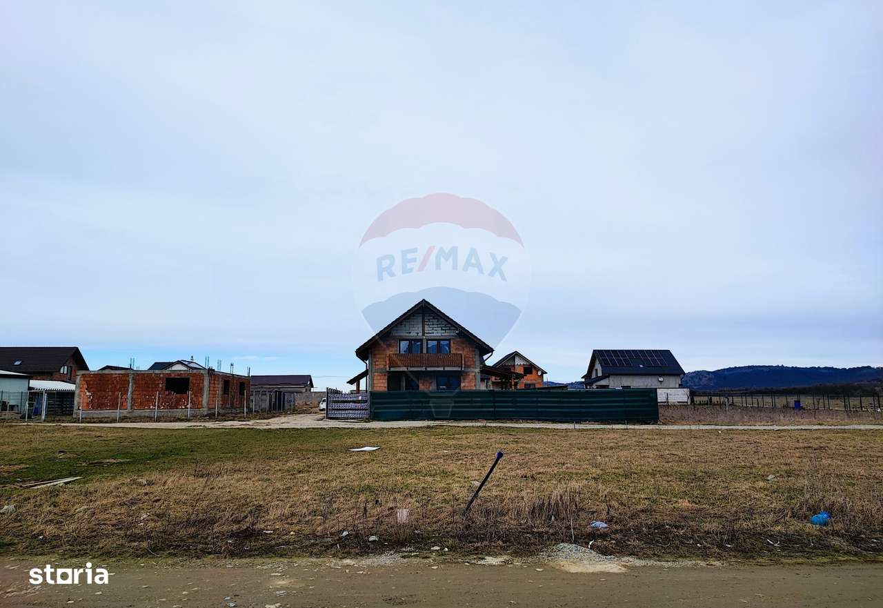 Teren intravilan de vânzare în Tălmaciu-5