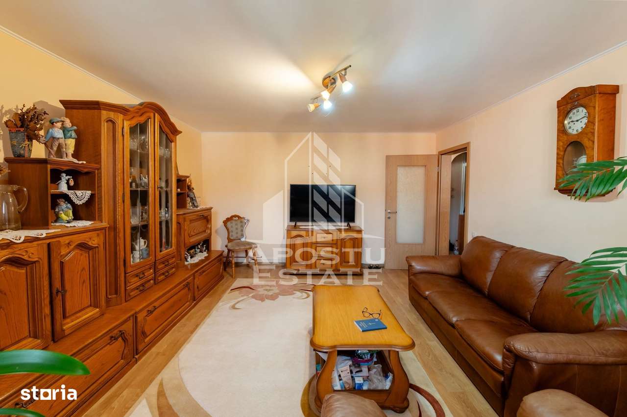 Apartament cu 3 camere,  doua bai , centrala termica , decomandat - Imagine principală: 2/10