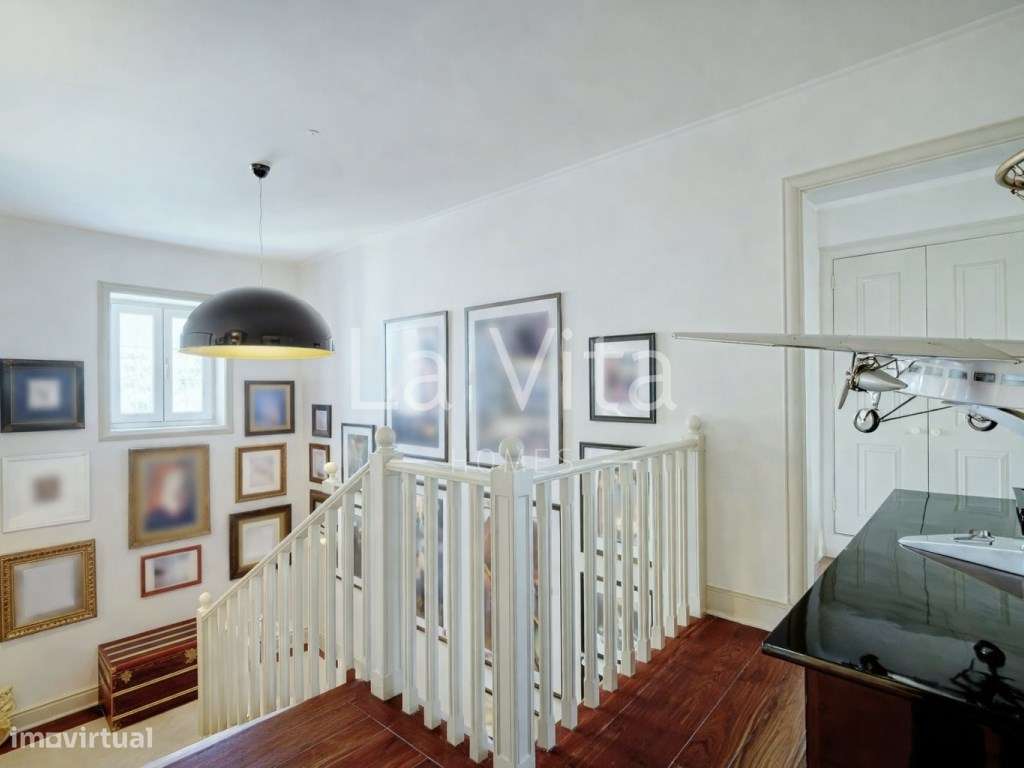 Apartamento T4 Duplex, em condomínio exclusivo no centro do Estoril.-17