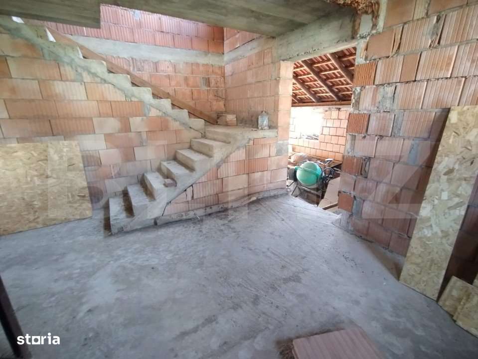 Casa la rosu,200mp,2 nivele,500 mp teren imprejmuit,zona Sigmir - Imagine principală: 5/8