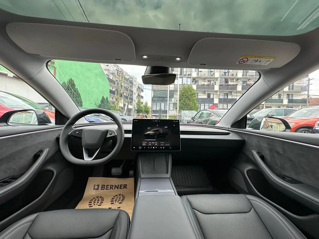 Tesla Model 3 Langstreckenbatterie Allradantrieb Dual Motor - 6