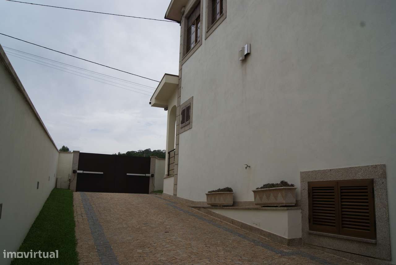 MORADIA INDIVIDUAL T3 _ Jardim, Zona Churrasqueira e poço_Cabreiros-11