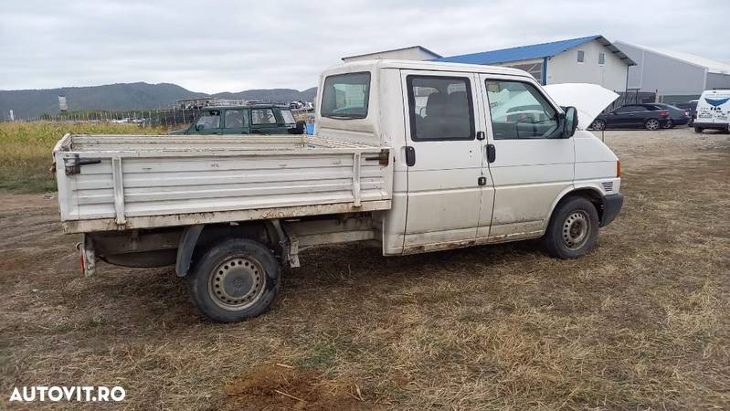 Dezmembrari Volkswagen Transporter T4 DOKA 2.5 TDI ACV - 7