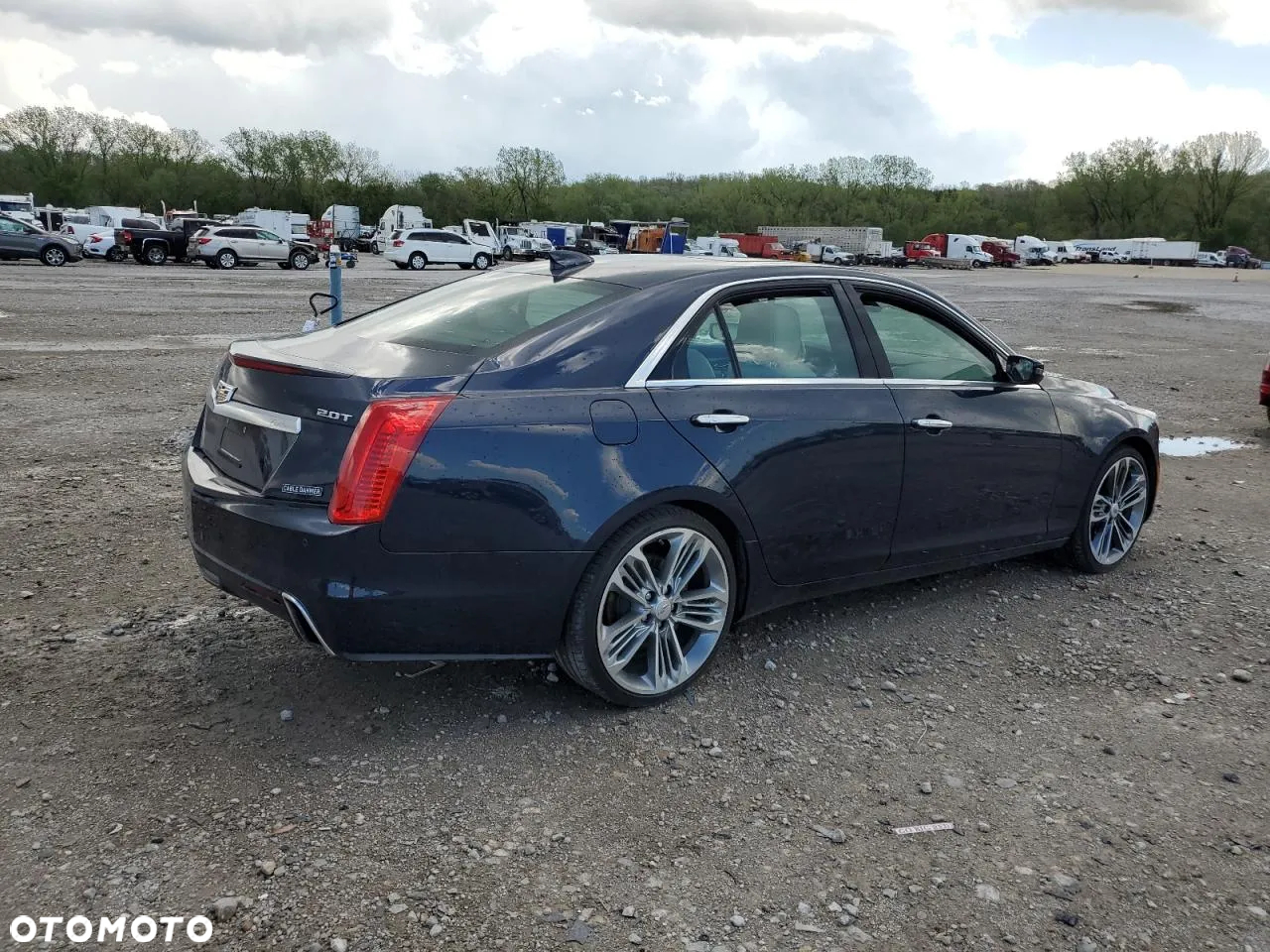 Cadillac CTS - 5