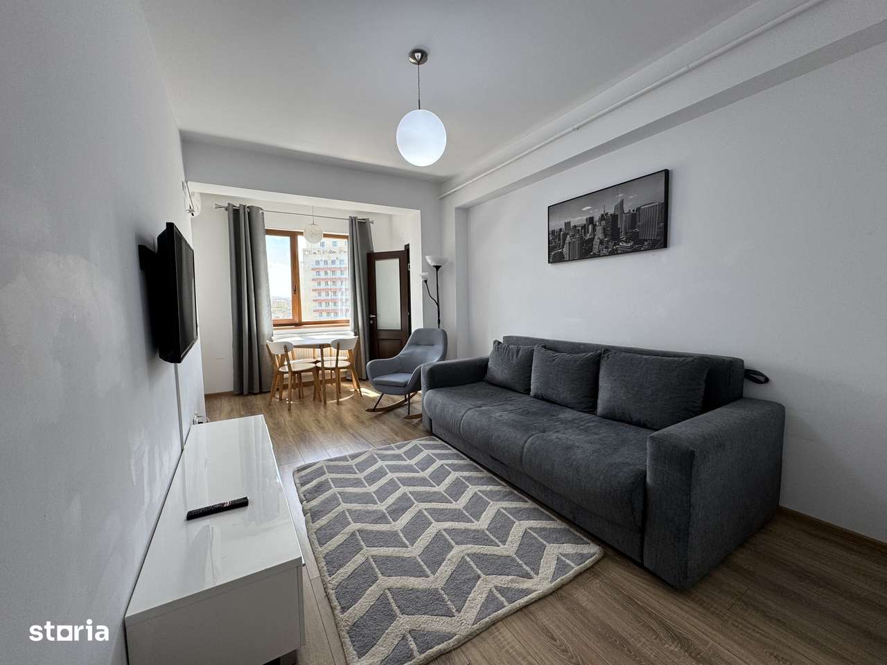 Apartament mobilat complet | Zona Palas | Terasa | Parcare privata-0