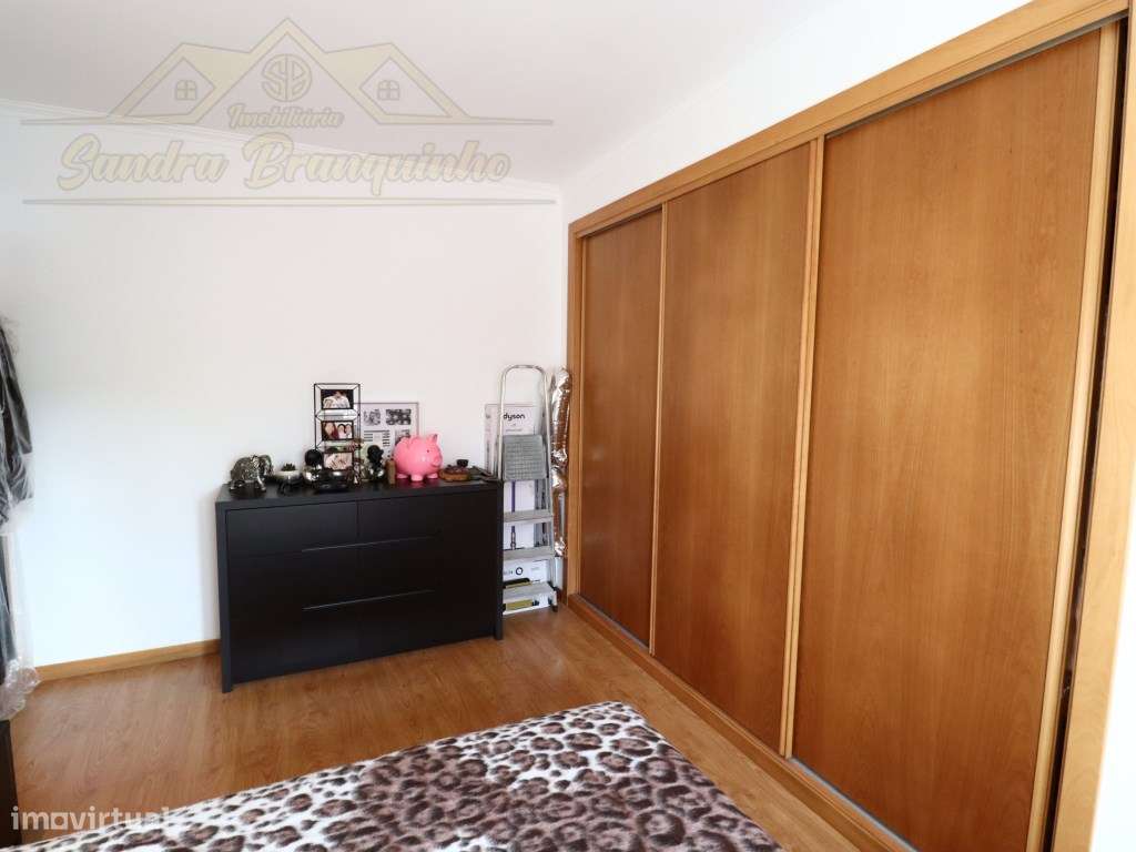 Moradia T3 com garagem e logradouro-50