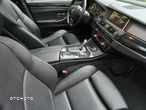 BMW Seria 5 520d xDrive - 17