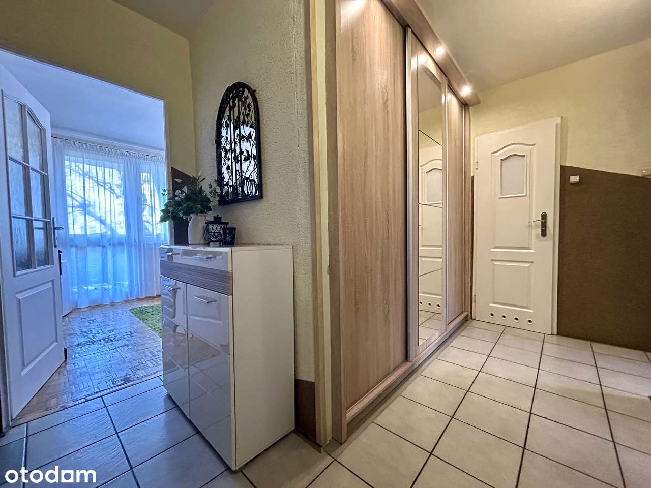 Słoneczne mieszkanie 3 pokojowe zatopione w zieleni z każdej strony.-18