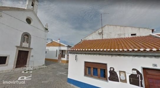 Moradia T2 em banda, 95m2, em Vila Nova da Baronia, Beja, com logra...