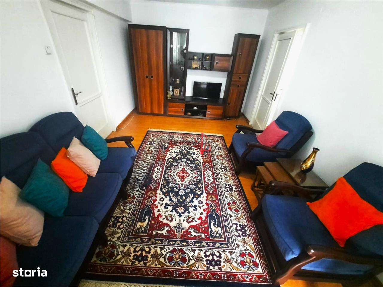 3 camere semidecomandat comision 0% metrou Gara de Nord, Hotel Ibis
