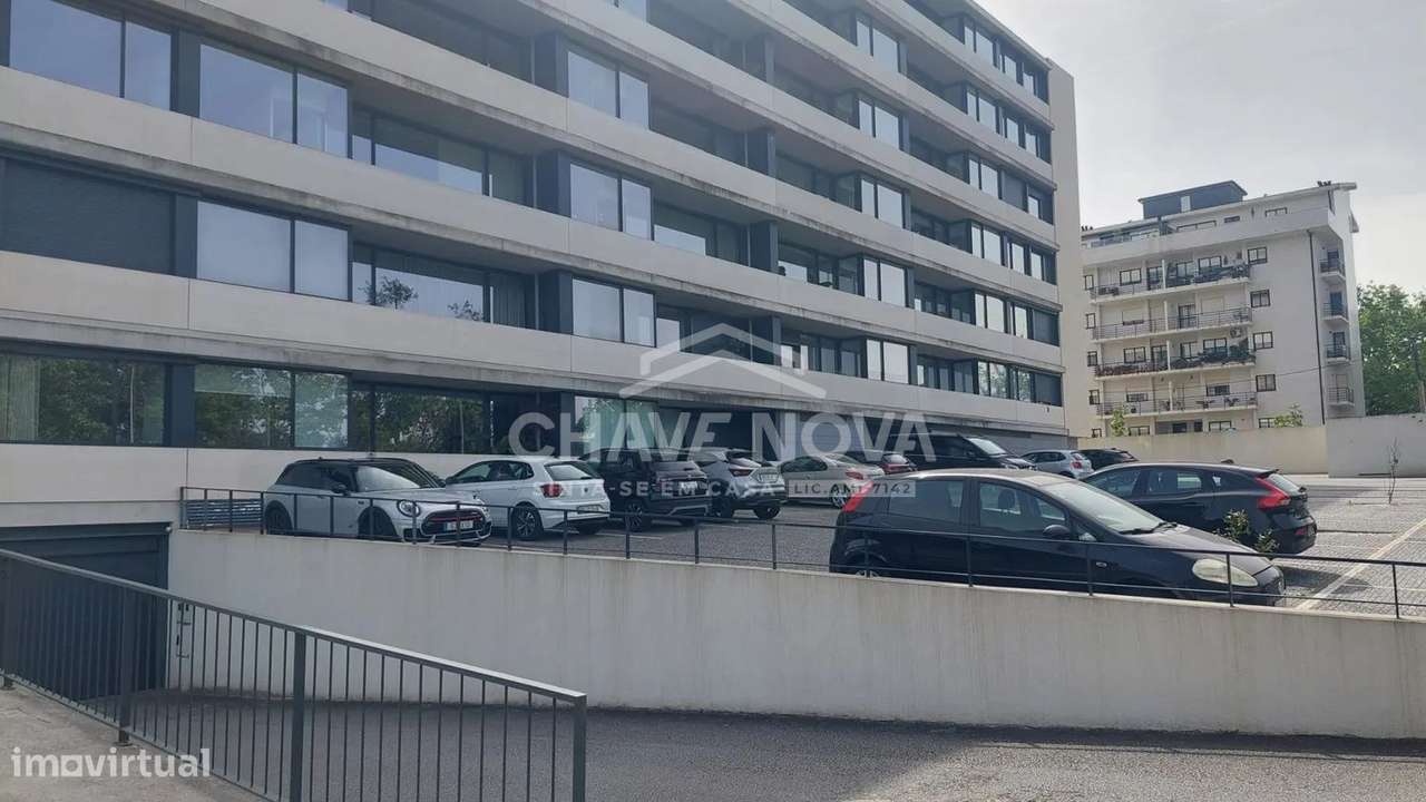 T1 em Cond.Fechado c/jardim e piscina em Mafamude-25