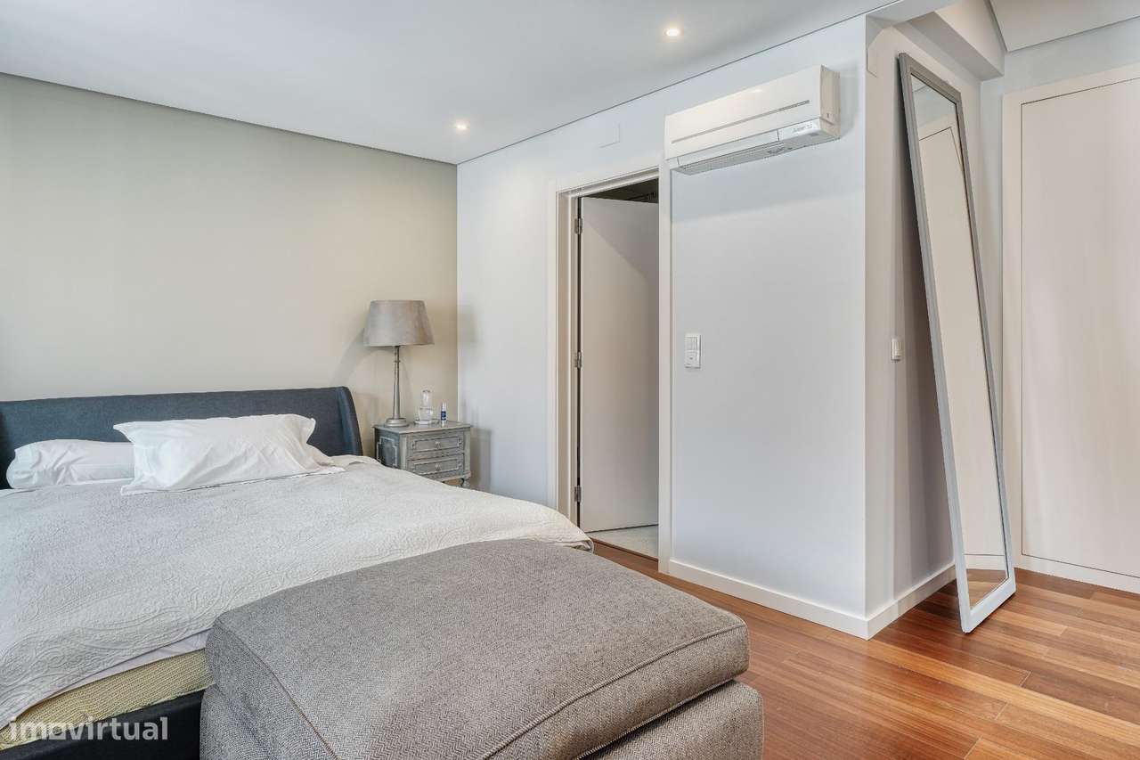 Apartamento de Luxo no Coração de Cascais | Rooftop com Vista Mar-31