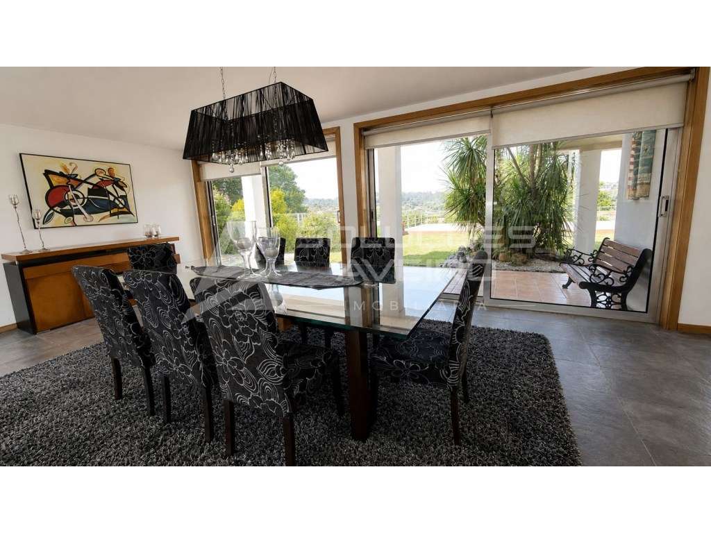 Moradia T3 de Luxo com Piscina em Águeda!-9