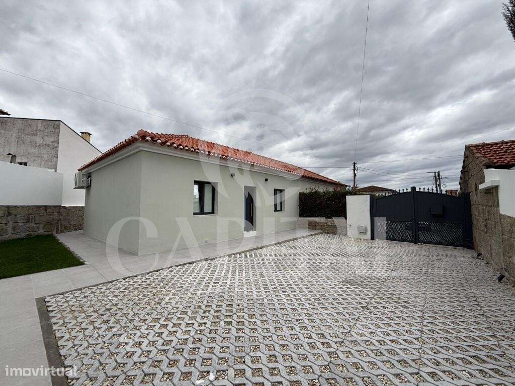 Moradia V3 Com Quintal em Santo Tirso - Grande imagem: 4/48