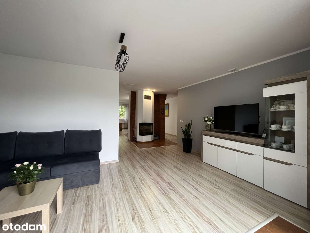 Dom z ogrodem dla dwóch rodzin!Możliwość prowadzenia działalności gosp-9