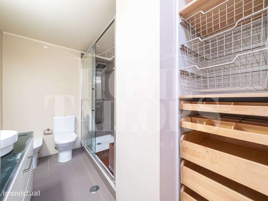 T3 com 183 m², varanda e suite no prestigiado Alto da Barra-44