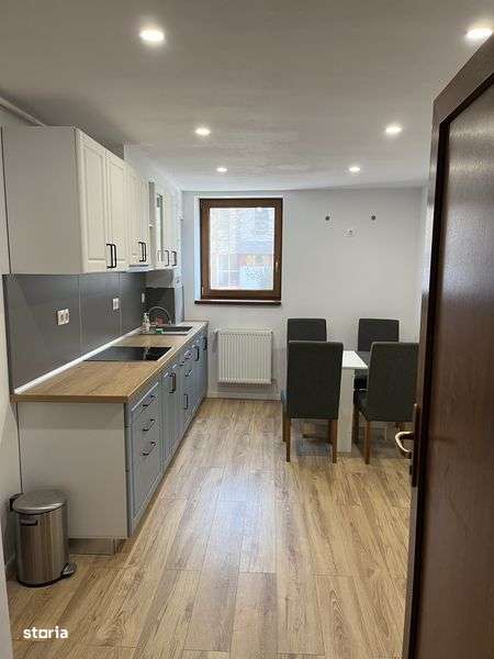 Casa ultracentral avand 5 apartamente - Imagine principală: 5/8