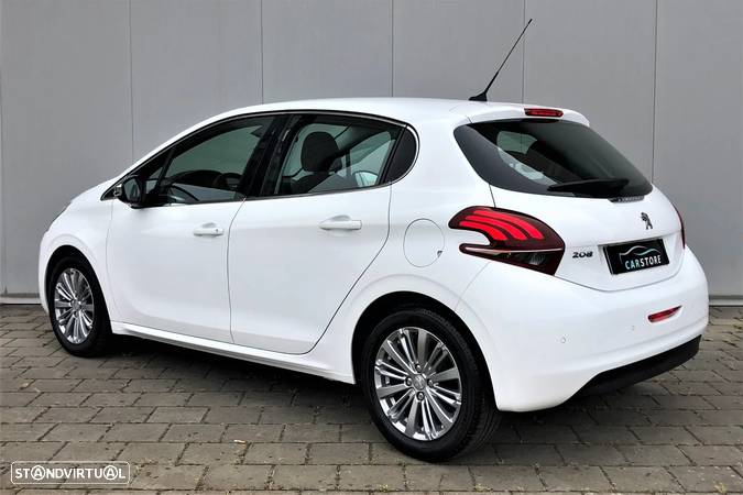 Peugeot 208 1.2 PureTech Allure - 5